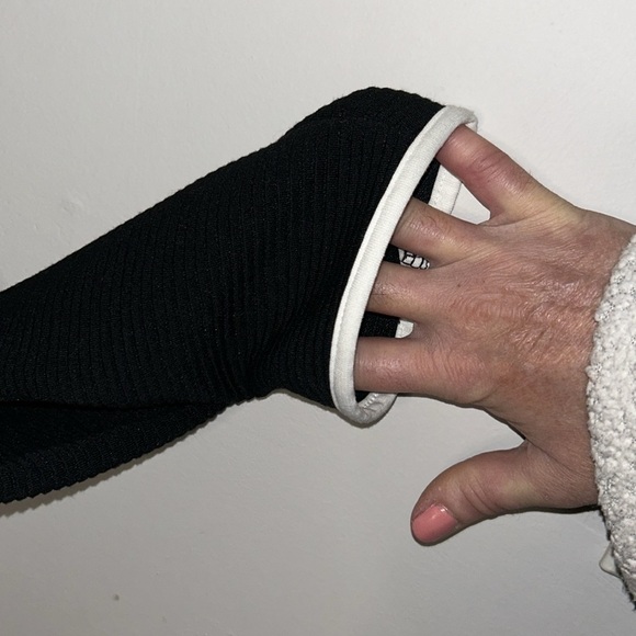 Premise Open Cardigan Black with White Piping Size Medium - Picture 4 of 10